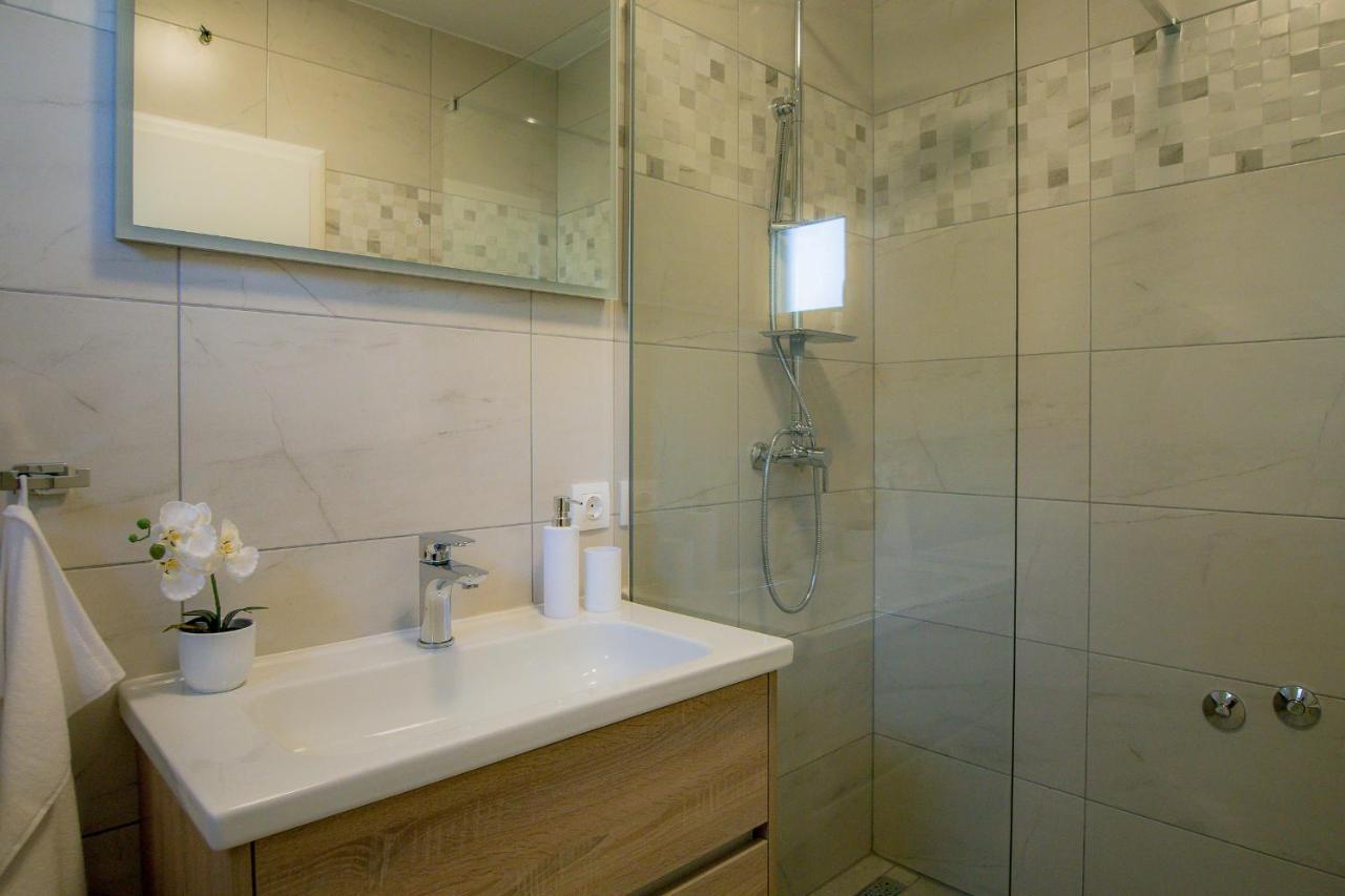 Holiday Home Moliva Sitno Donje Eksteriør billede
