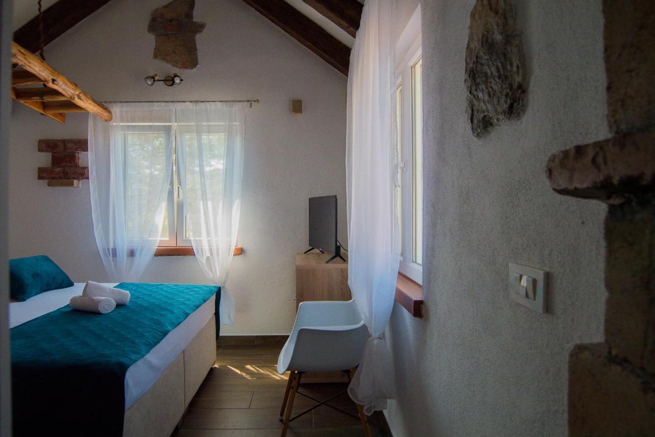 Holiday Home Moliva Sitno Donje Eksteriør billede