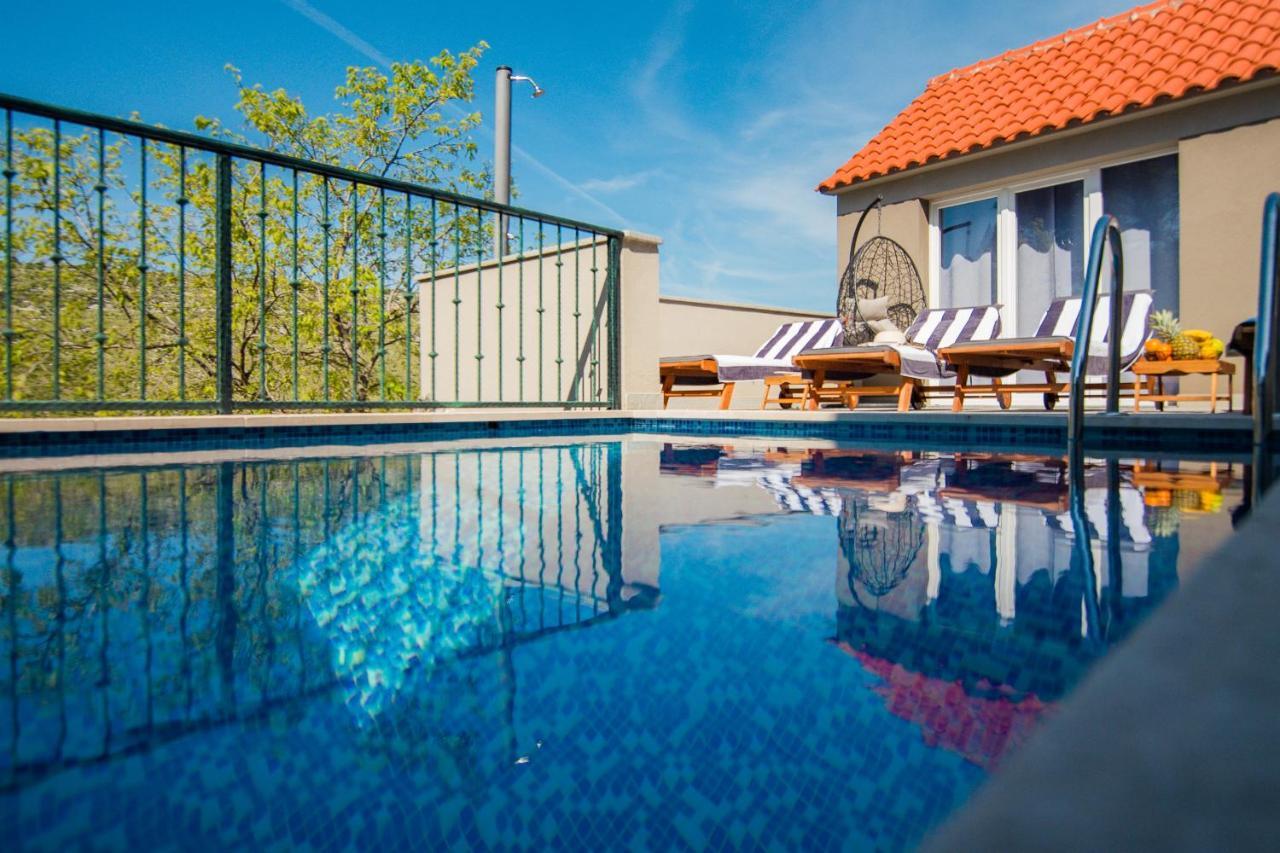 Holiday Home Moliva Sitno Donje Eksteriør billede