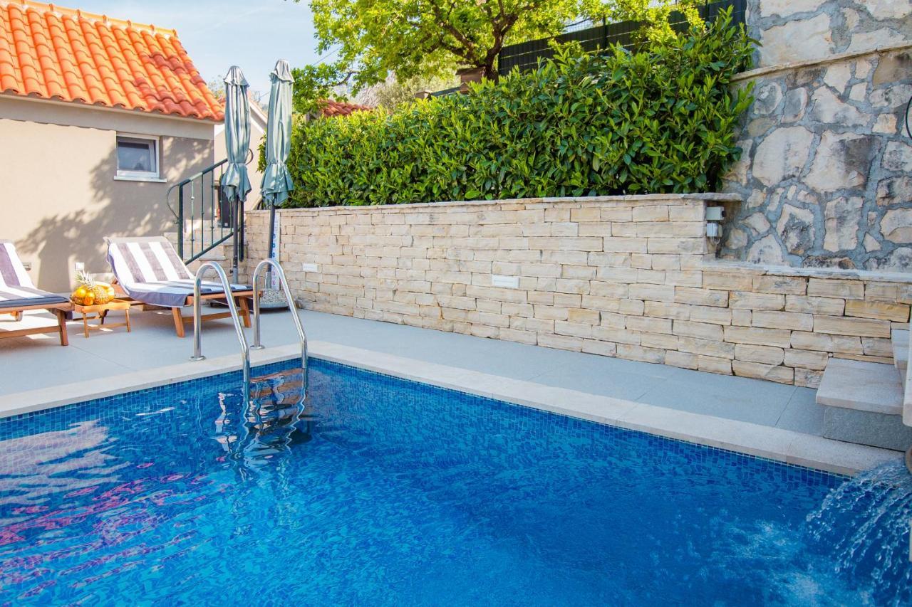 Holiday Home Moliva Sitno Donje Eksteriør billede